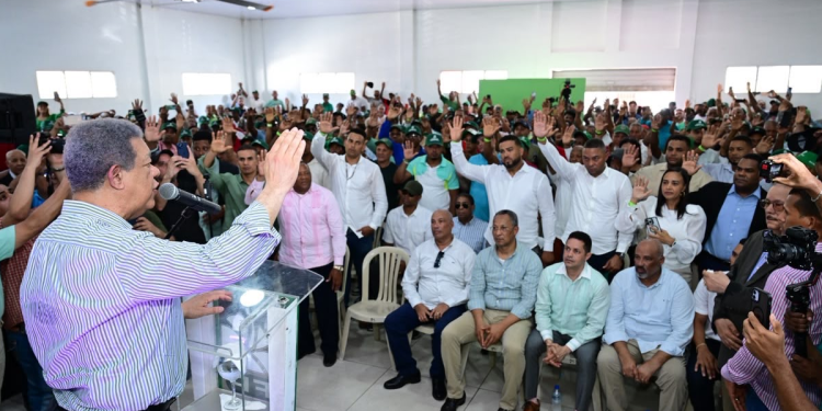Leonel Fernández asegura que "los astros se alinean" a favor de la Fuerza del Pueblo en República Dominicana Leonel dice que “los astros se están alineando” a favor de la Fuerza del Pueblo – El Nuevo Diario (República Dominicana)