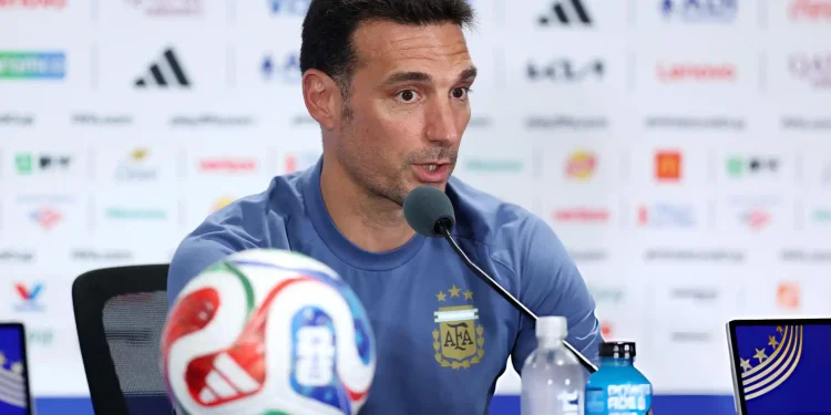 Lionel Scaloni fue autocrítico tras la victoria de la Selección ante Suiza: "Hoy sí sufrimos" Lionel Scaloni fue autocrítico tras la victoria de la Selección ante Suiza: "Hoy sí sufrimos"