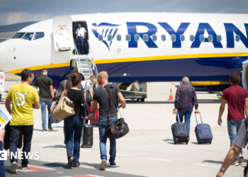 Los beneficios de Ryanair caen mientras la guerra de Irán desanima a los pasajeros y eleva los costes del combustible