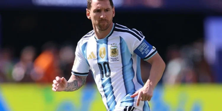 Los datos no mienten: la IFFHS contradijo a la FIFA y eligió a Lionel Messi como el mejor jugador del Mundial 2206 Los datos no mienten: la IFFHS contradijo a la FIFA y eligió a Lionel Messi como el mejor jugador del Mundial 2206