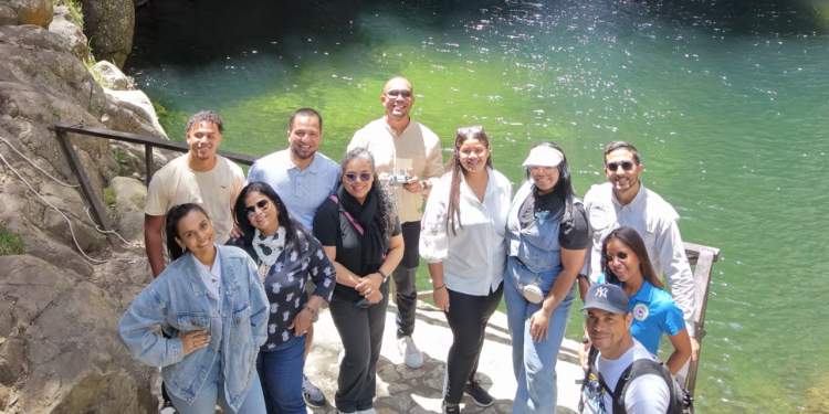 MITUR y ADAVIT fortalecen el turismo interno con recorrido de promoción en Constanza