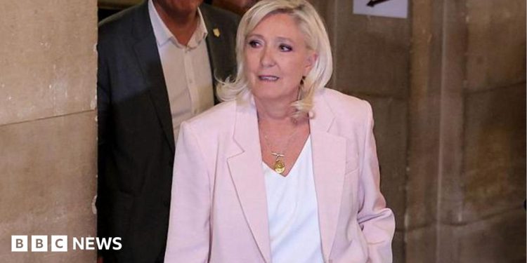 Marine Le Pen es declarada culpable, pero el tribunal despeja el camino para postularse a la presidencia si lleva etiqueta