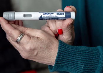 Medicare ahora cubre algunos medicamentos para bajar de peso GLP-1 por $50. Esto es lo que debes saber