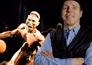 Muere a los 81 años Gunther von Hagens, el anatomista alemán detrás de la exposición 'Body Worlds'