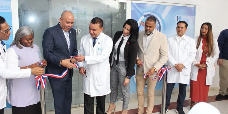 Ney Arias Lora inaugura Unidad Especializada para el Manejo...