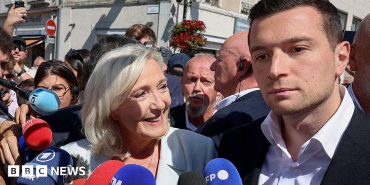 Obligado a esperar su turno, el segundo de Marine Le Pen, Bardella, regresa a las sombras