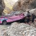 Pakistán: Autobús abarrotado cae a un barranco, matando al menos a 32 personas