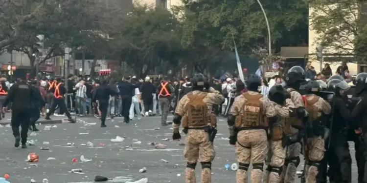 Para el ministro de Seguridad de Córdoba "el que no sabe festejar va a terminar preso"