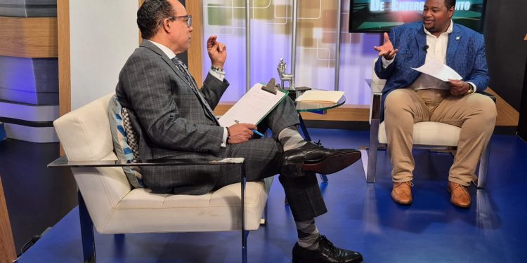 Pedro Batista: “SDO es un desastre; el gobierno apoya a Francisco Peña; no hay gerencia y es zorro” Pedro Batista: “SDO es un desastre; el gobierno apoya a Francisco Peña; no hay gerencia y es zorro”