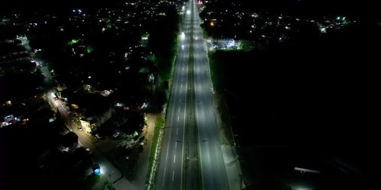 Punta Cana entre las zonas beneficiadas por amplio programa de iluminación de carreteras