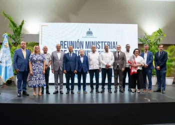 República Dominicana reúne por primera vez a autoridades nacionales y organismos internacionales para fortalecer la seguridad vial, en encuentro liderado por el INTRANT