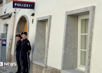 Se abre una comisaría de policía austriaca en el lugar de nacimiento de Hitler en un intento por eliminar el vínculo nazi