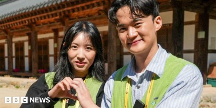 South Korea dating retreat: Can monks help 24 singles find love at a Buddhist temple? South Korea dating retreat: Can monks help 24 singles find love at a Buddhist temple?