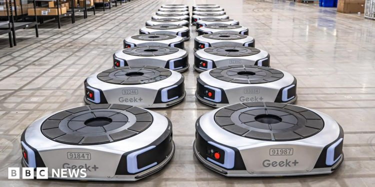 The Chinese robot army transforming the UK's retail industry