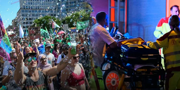 Un atentado terrorista islámico dejó al menos un muerto y múltiples heridos en un festival gay en Berlín Un atentado terrorista islámico dejó al menos un muerto y múltiples heridos en un festival gay en Berlín