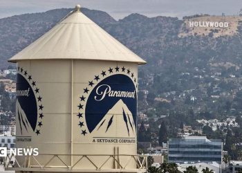 Un juez suspende el acuerdo de fusión entre Paramount y Warner Bros