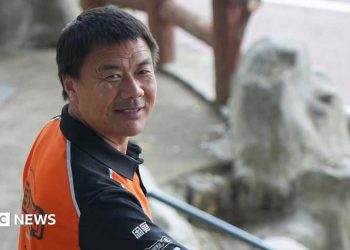 Un repartidor de comida gana el principal premio literario de China