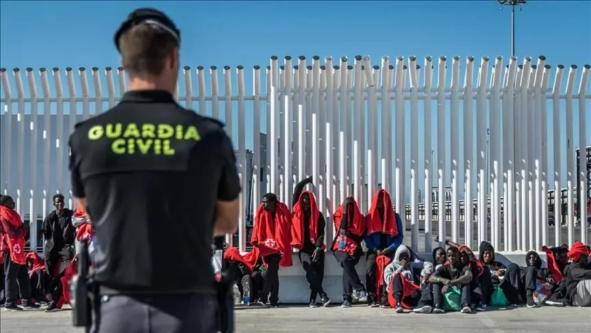 Más de tres millones de inmigrantes ilegales podrían ser regularizados por el Gobierno de Sánchez Inmigrantes ilegales.