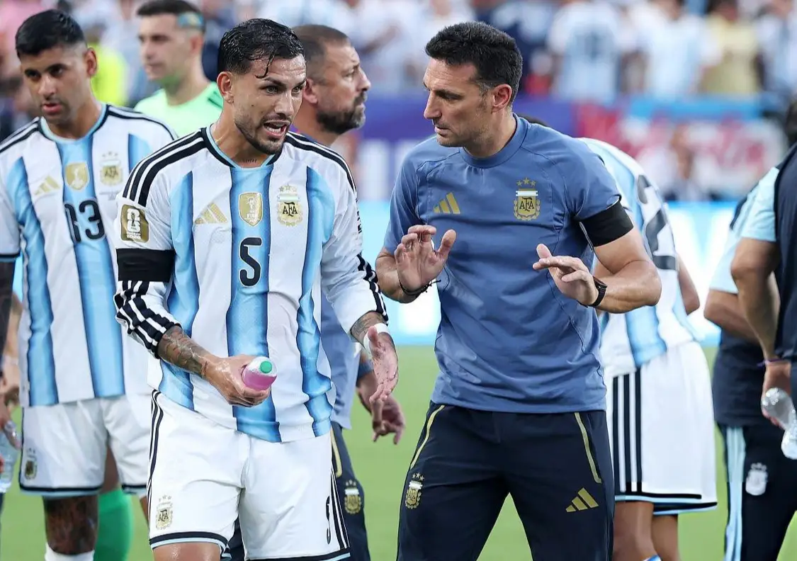 Scaloni valora escuchar las opiniones de los jugadores