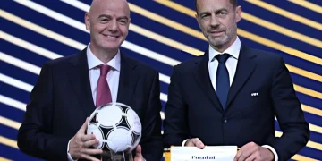Aleksander Čeferin volvió a apuntar contra Infantino y anticipó que tendrá un rival en las elecciones de FIFA