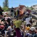 Angustia del hermano colombiano entre los escombros del edificio en busca de sobrevivientes del terremoto