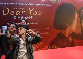Cómo una película china filmada en dialecto está encontrando una audiencia global