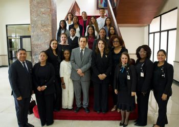 Conozca cómo fueron reconocidos jóvenes meritorios...