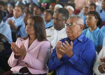 Diputada Elvira Corporán exhorta a los padres a respaldar el inicio del año escolar 2026-2027