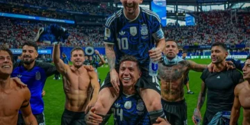 El emotivo mensaje de Enzo Fernández a Messi tras su retiro de la Selección El emotivo mensaje de Enzo Fernández a Messi tras su retiro de la Selección