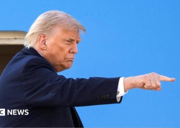 El intercambio secreto de aviones de Trump pone de relieve los riesgos personales de la guerra con Irán