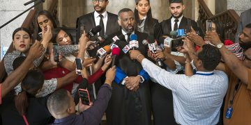 “El peso de la negligencia pudo más que el techo de Jet Set”, asegura Wilson Camacho al presentar acusación contra los hermanos Espaillat