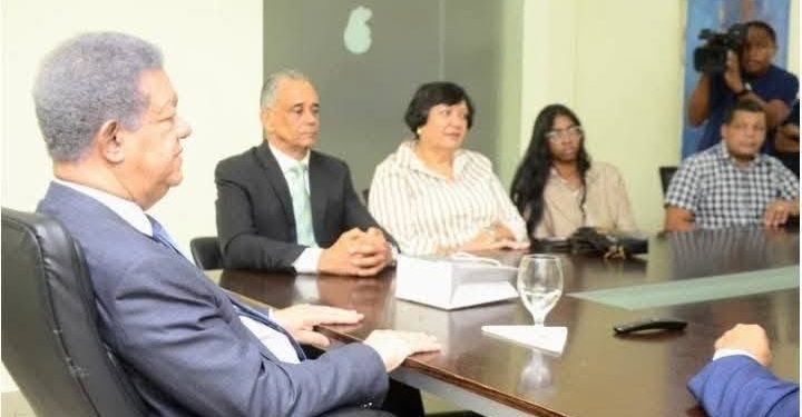 Empresarios de Hato Mayor expresan respaldo a Leonel Fernández y fortalecen proyecto político rumbo a 2028