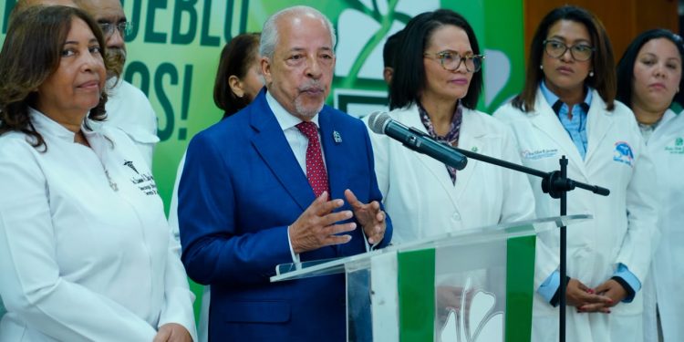 FP asegura servicios de salud están al borde del colapso: pacientes esperan más de 30 días por camas de UCI FP asegura servicios de salud están al borde del colapso: pacientes esperan más de 30 días por camas de UCI