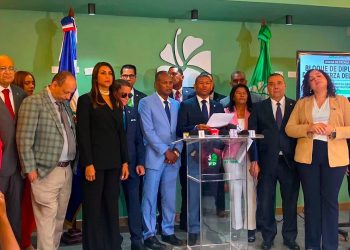 FP pide interpelar al ministro de Educación Luis Miguel De Camps por dificultades previo al inicio del año escolar
