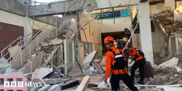 Five dead after 7.7 magnitude Indonesia earthquake
