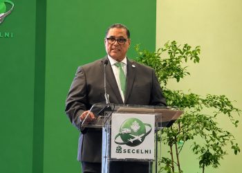 Fuerza del Pueblo asegura Gobierno pudo evitar arancel de 12.5 % a exportaciones dominicanas