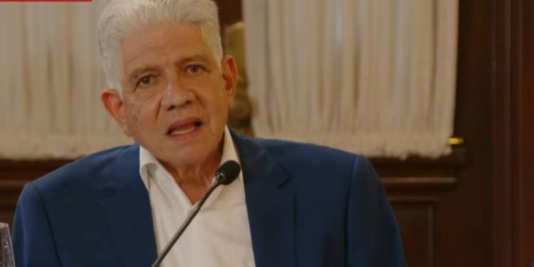 Gobierno proyecta eliminar semáforos en principales accesos al Gran Santo Domingo Gobierno proyecta eliminar semáforos en principales accesos al Gran Santo Domingo