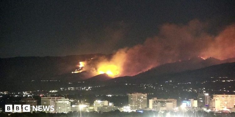 Hawk fire: 90,000 told to evacuate as wildfire approaches Reno, Nevada Hawk fire: 90,000 told to evacuate as wildfire approaches Reno, Nevada