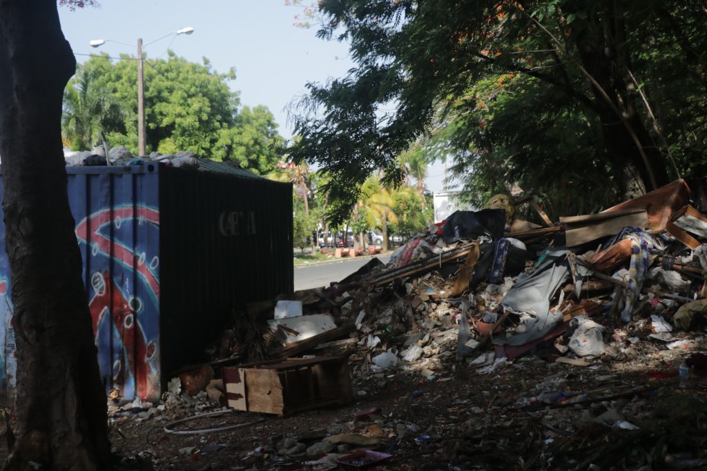 Santo Domingo Este ahogada en basura mientras el ayuntamiento calla Santo Domingo Este ahogada en basura