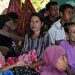 Indonesia earthquake: Aid shortages and fears of starvation as aftershocks continue Indonesia earthquake: Aid shortages and fears of starvation as aftershocks continue