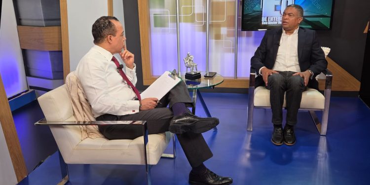 Iván Lorenzo: “PLD y PRM están empatados; miles de niños no iniciarán año escolar; PRM hace reparto»; deplora CNM