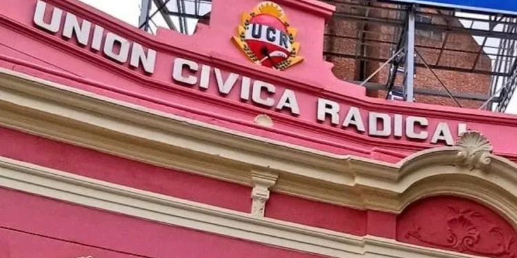 La UCR de Córdoba va a internas por desacuerdos en las bancas del Congreso partidario La UCR de Córdoba va a internas por desacuerdos en las bancas del Congreso partidario