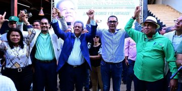 Leonel afirma PRM no pudo mantener 24 horas de electricidad y la gente está cansada de apagones