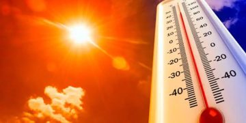 Ministro Víctor Atallah recomienda reforzar cuidados ante las altas temperaturas