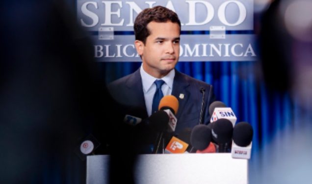 Omar Fernández revela matrícula de estudiantes haitianos crece en 180 mil estudiantes y mientras dominicana se reduce en 141 mil alumnos Omar Fernández revela matrícula de estudiantes haitianos crece en 180 mil estudiantes y mientras dominicana se reduce en 141 mil alumnos