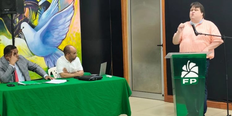 Raúl Martínez pide a Ética investigar caso de Bienes Nacionales Raúl Martínez pide a Ética investigar caso de Bienes Nacionales