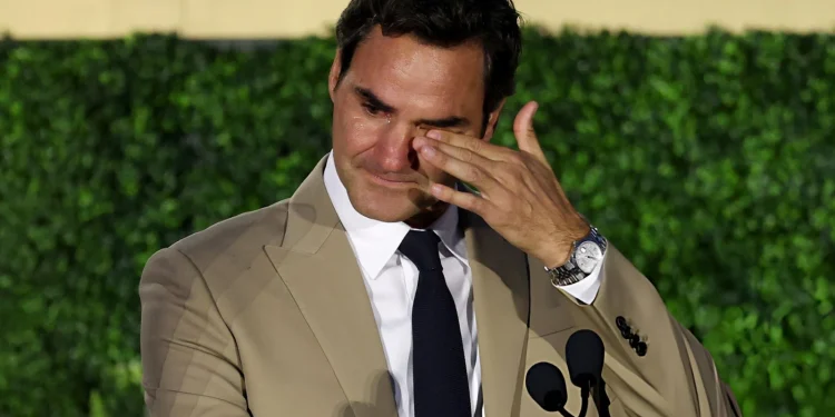 Roger Federer ingresó al Salón de la Fama del Tenis y se emocionó en su discurso