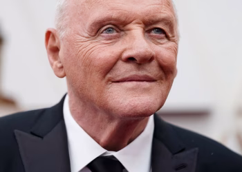 Sir Anthony Hopkins sobre su álbum debut: 'Mi primer amor es la música'