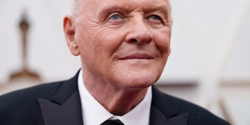 Sir Anthony Hopkins sobre su álbum debut: 'Mi primer amor es la música'