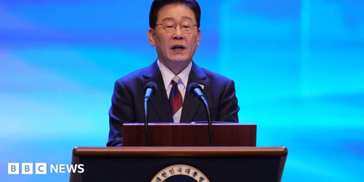 South Korea proposes talks to officially end war with North